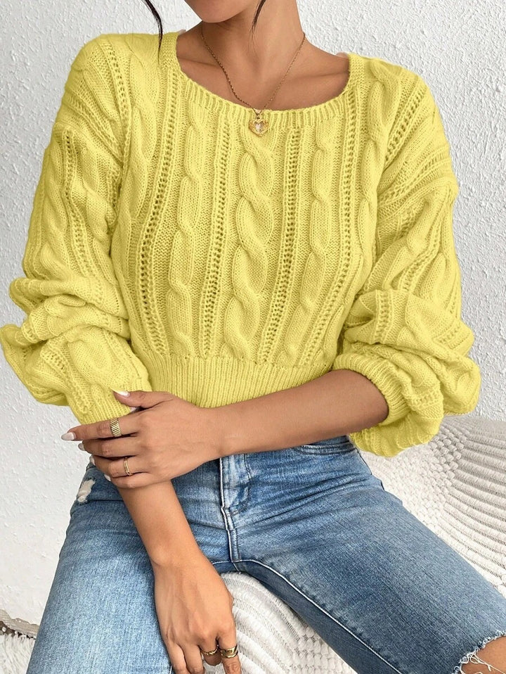 Damen Grobstrickpullover mit modernem Zopfmuster und weitem Rundhalsausschnitt Drune