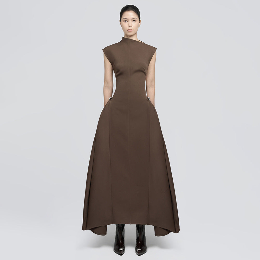 Damen elegantes bodenlanges Kleid mit außergewöhnlichem Kragen und innovativer Silhouette Drune