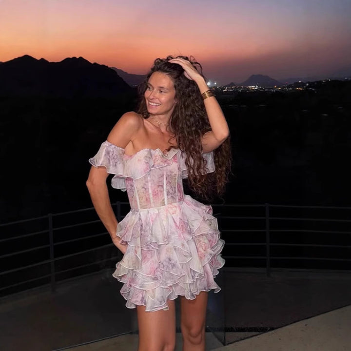 Damen festliches Cocktailkleid mit voluminösem Rock und Kragendetails Drune