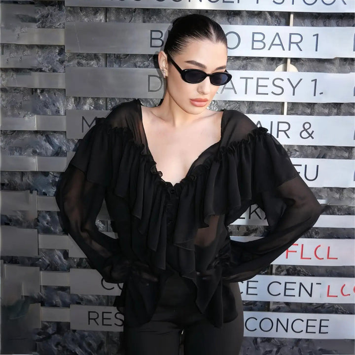 Damen Bluse mit voluminösen Rüschendetails und eleganter Knopfleiste Drune