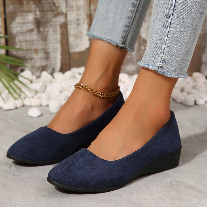 Damen Bequeme Slipper mit weichem PU-leder-Obermaterial und rutschfester Sohle Drune