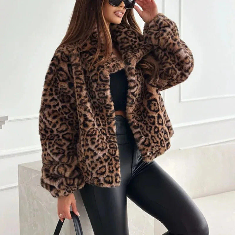 Damen nan kurze Kunstfelljacke mit Wildmuster, V-Ausschnitt und taillierter Silhouette Drune
