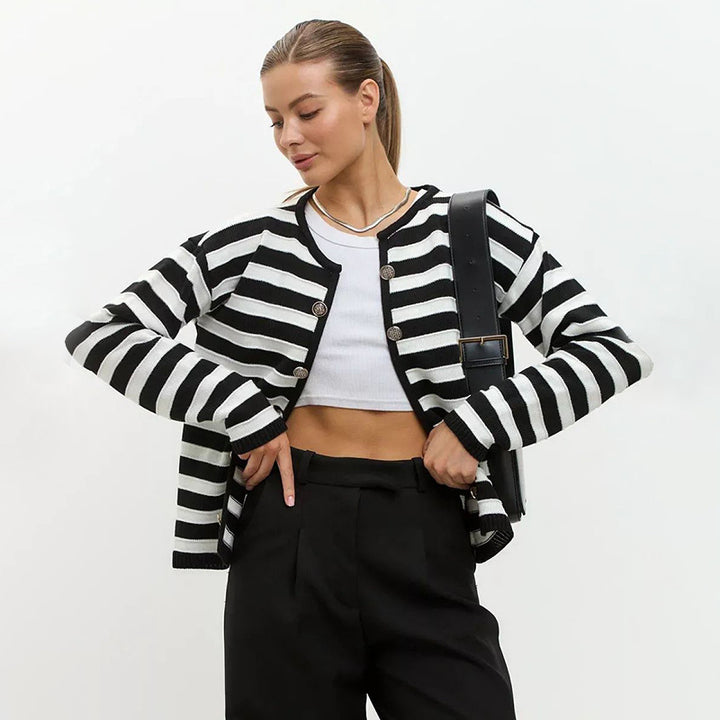 Damen Strickjacke mit modischem Streifenmuster und eleganten Knöpfen Drune