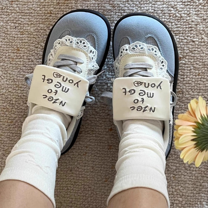 Damen Sneakers mit modischen Rüschen-Details und dämpfender Sohle Drune