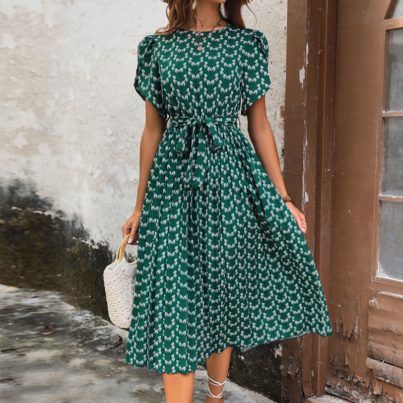 Damen Maxikleid mit eleganter Taillierung und verspieltem Muster Drune