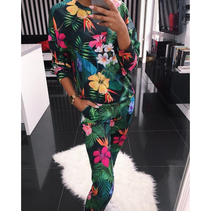 Damen Freizeitanzug mit floralem Muster Drune