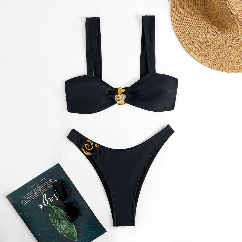 Damen Bikini-Set mit breiten Trägern und modischem Golddetail Drune