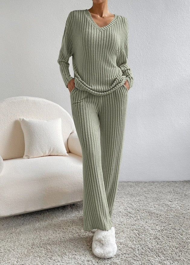 Damen gemütlicher Strickanzug im modernen Rippdesign Drune