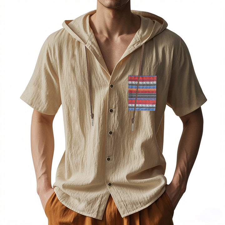 Herren Kurzarm-Hemd mit Kapuze und buntem Brusttaschen-Motiv Drune
