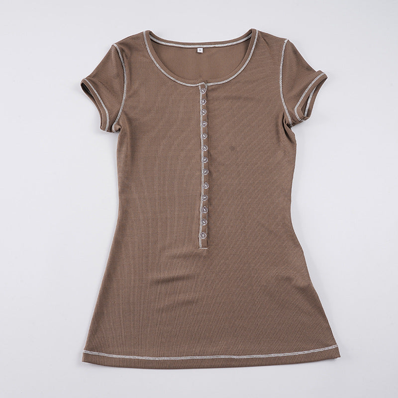 Damen figurbetontes Kurzarmshirt mit Knopfdetails Drune