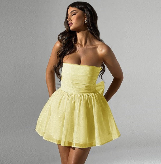 Damen Neckholder Minikleid mit schimmernden Details und eleganter Silhouette Drune