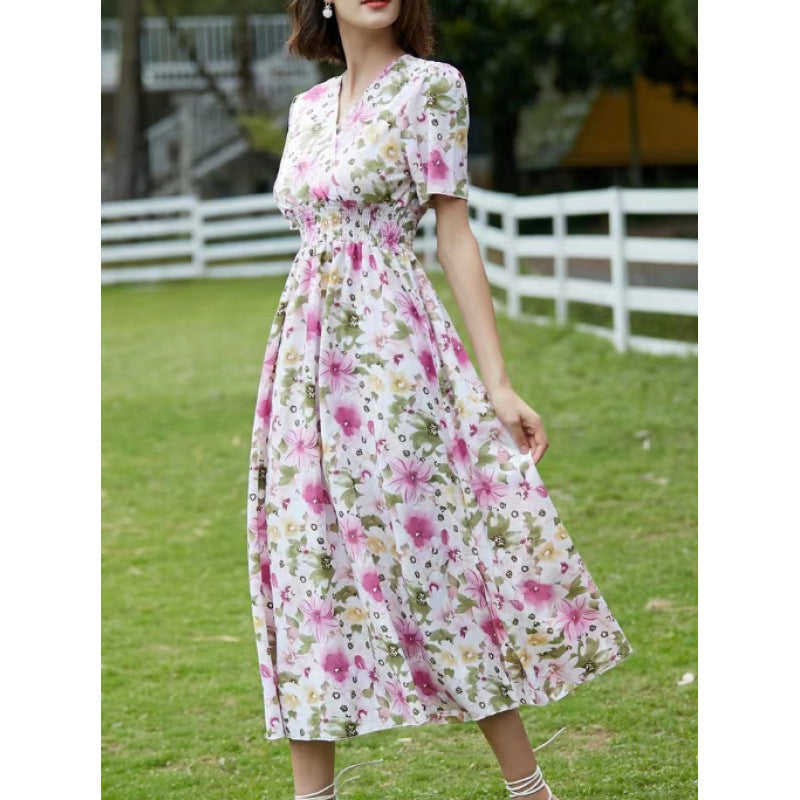 Damen Maxikleid mit fließendem Schnitt und floralem Design Drune