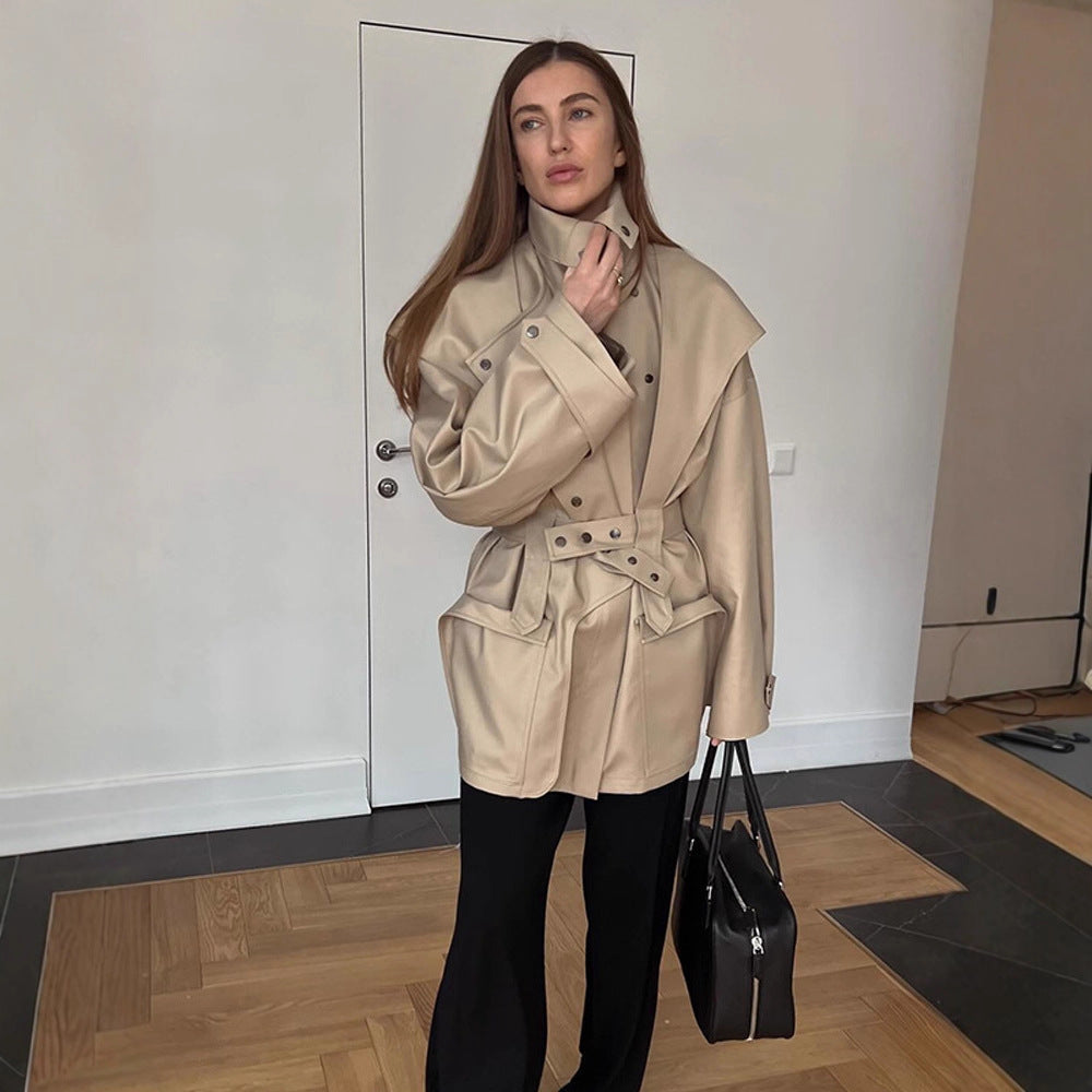 Damen Kunstleder-Mantel mit breitem Kragen und praktischen Taschen Drune