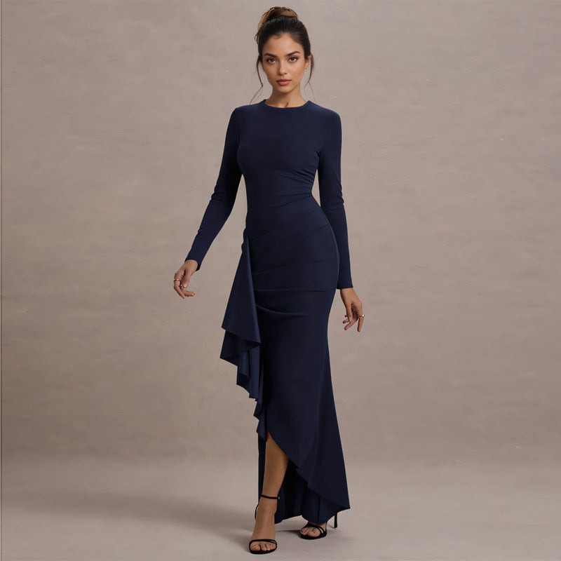 Damen elegantes Maxikleid mit asymmetrischem Rüscheneinsatz und langer Silhouette Drune