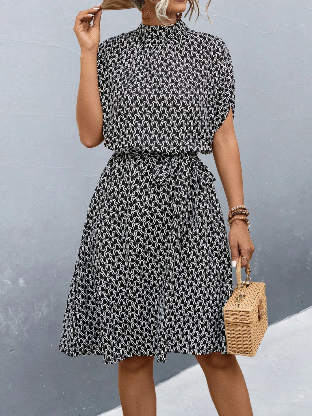 Damen Midikleid mit elegantem Bindegürtel und modischem Stehkragen Drune