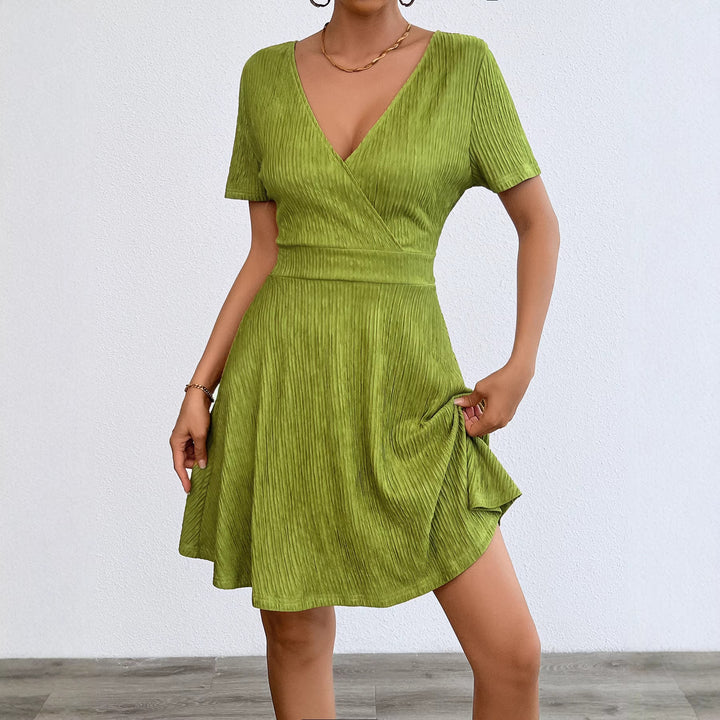 Damen Wickelkleid mit V-Ausschnitt und fließendem Stoff Drune