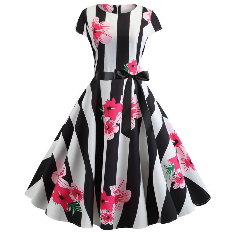 Damen  Vintage Stil Swingkleid mit floralen Mustern und tailliertem Design Drune