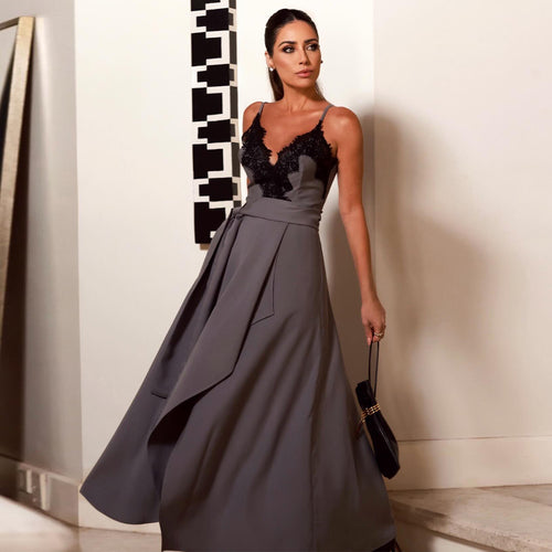 Damen Maxikleid mit Spitzenbesatz und seitlichem Schlitz Drune