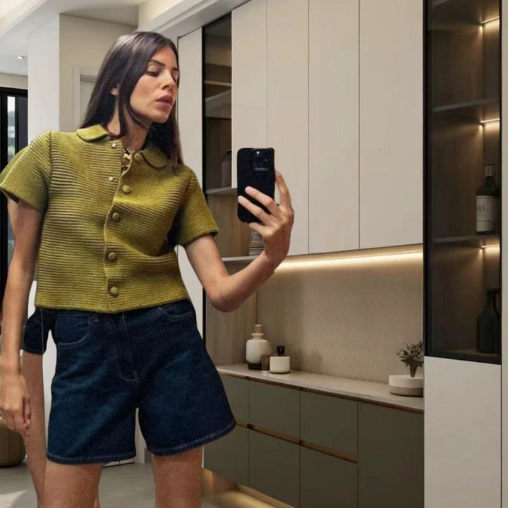 Damen Kurzärmliges Oberteil mit Knopfdetails und passendem Shorts-Set Drune