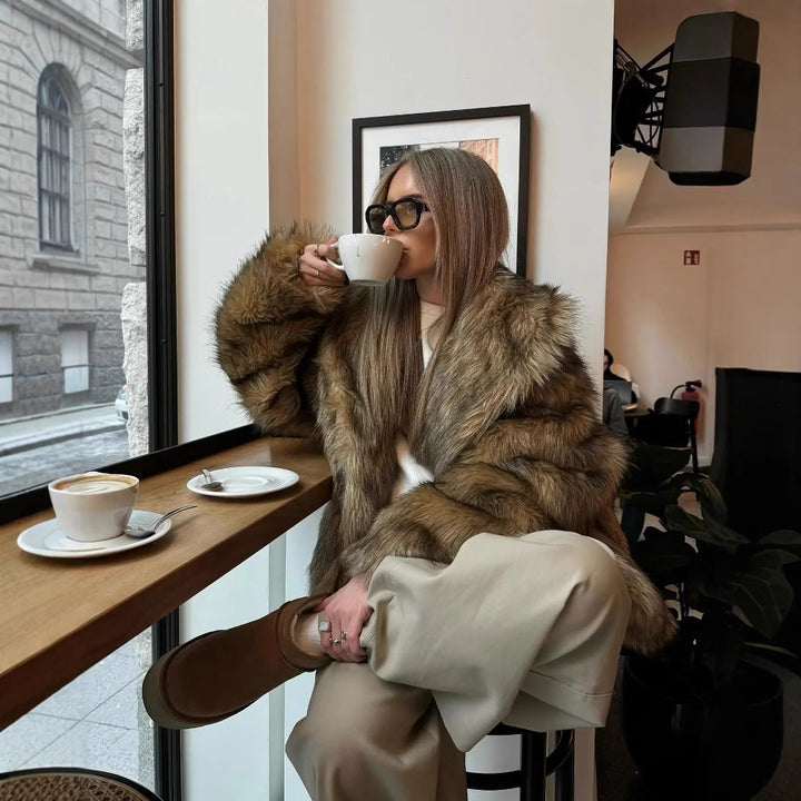 Damen Kuschelige Faux-Fur Jacke mit weichem Innenfutter Drune