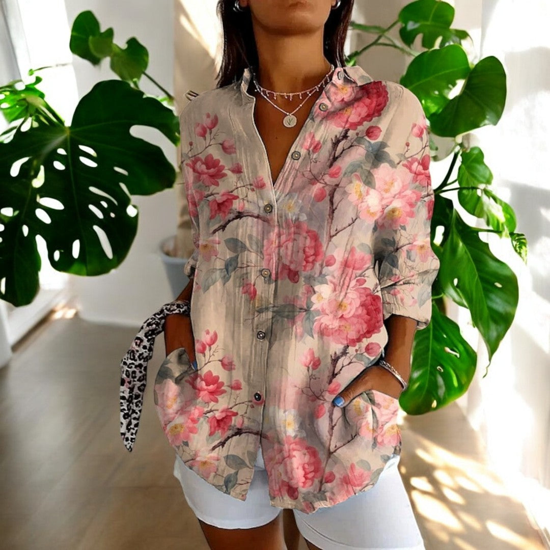 Drune | Lebhafte Bluse mit Blumenknöpfen für Damen