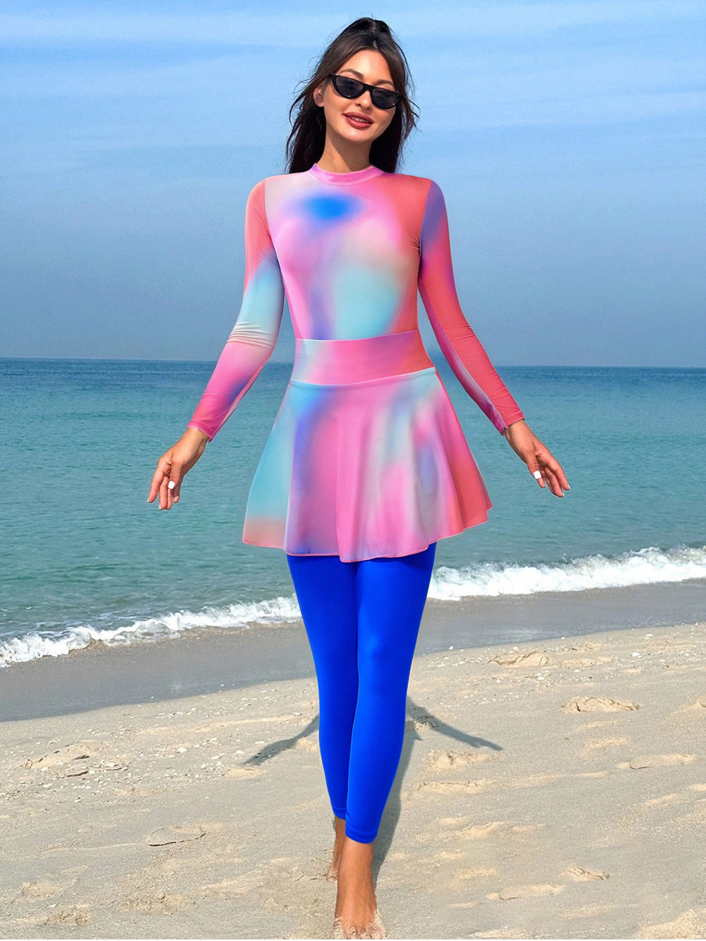 Damen modischer Schwimmanzug mit langem Arm und schwingendem Rock Drune
