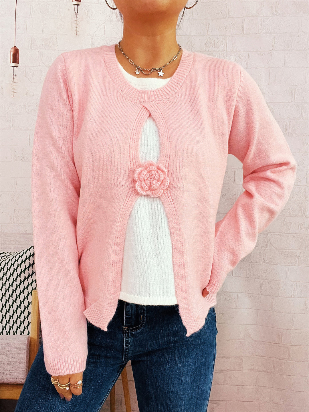 Damen Strickjacke mit verspieltem Blüten-Detail Drune