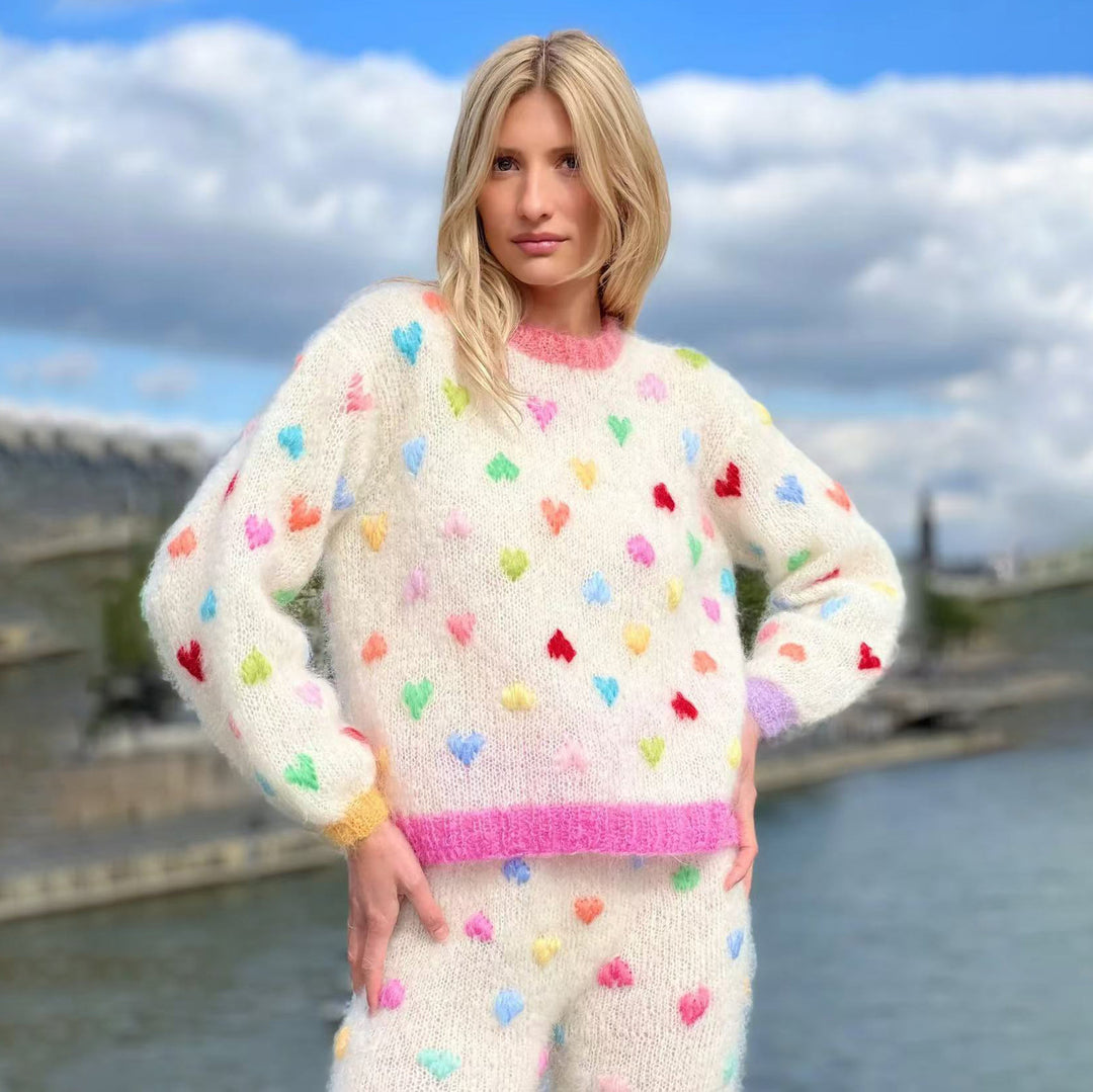 Damen Pullover mit farbenfrohen Herz-Applikationen und weichem Material Drune