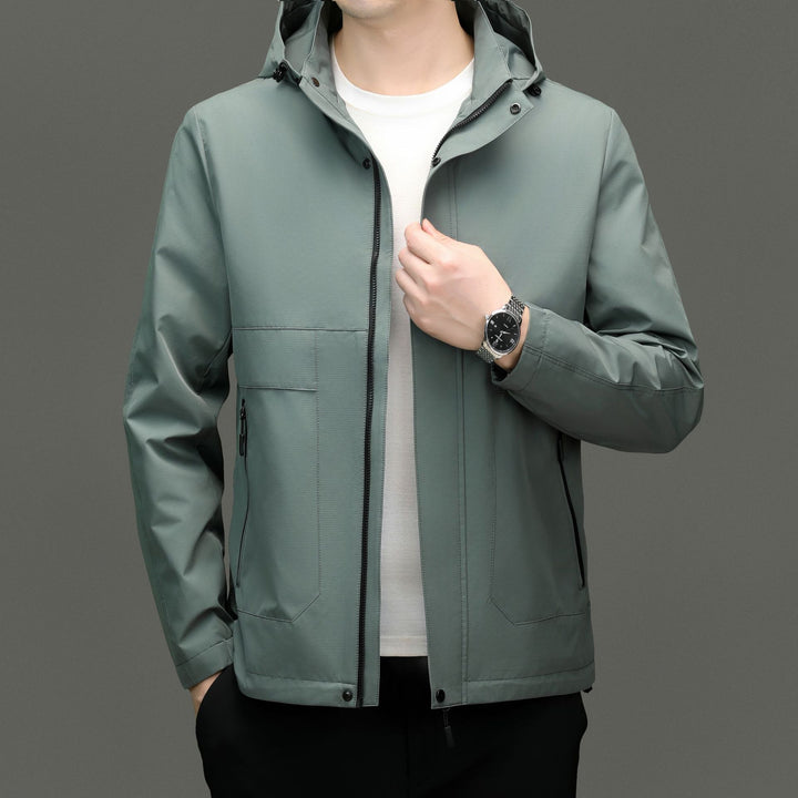 Herren leichte Übergangsjacke mit wasserabweisendem Material und praktischen Taschen Drune