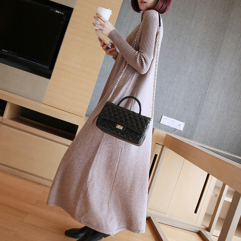 Damen Strickkleid mit elegantem Rollkragen und angesagtem A-Linien-Schnitt Drune