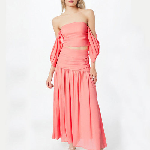 Damen Maxikleid mit elegantem Off-Shoulder Design und fließendem Stoff Drune