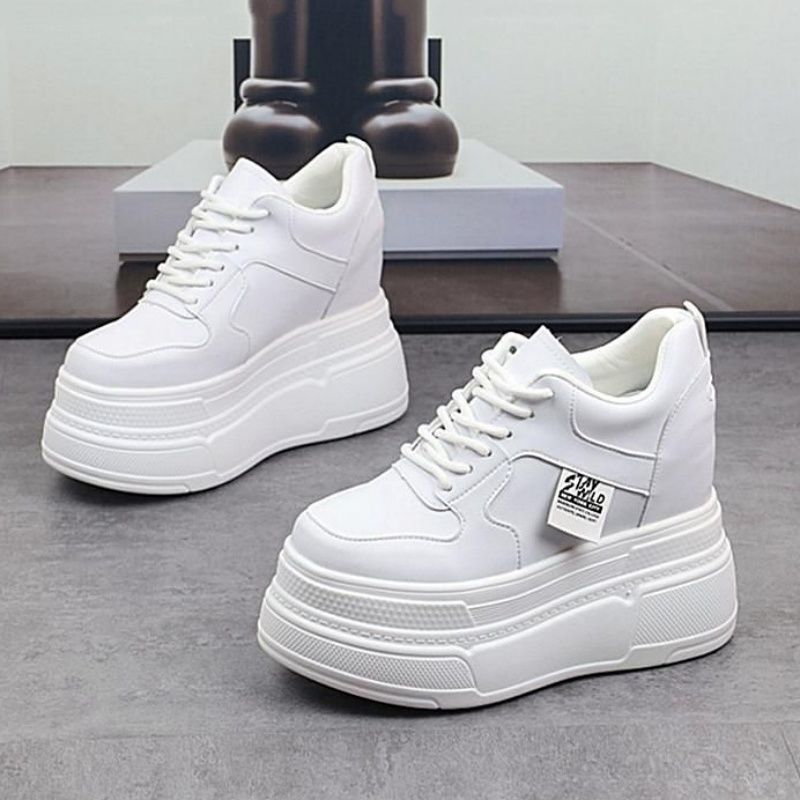 Damen Plattform Sneakers mit modischer Silhouette und stabiler Sohle Drune