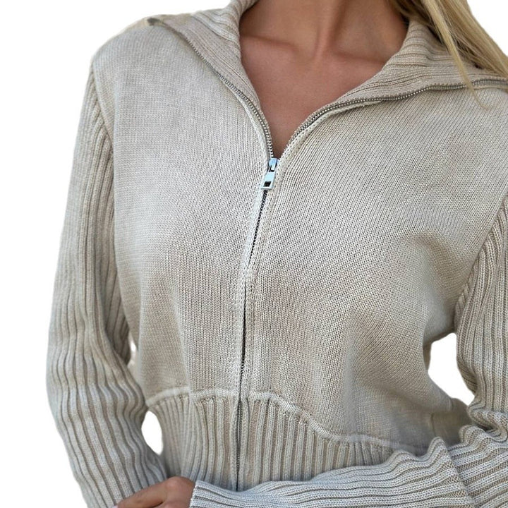 Damen kurzärmlige Strickjacke mit Reißverschluss und Rippstruktur Drune