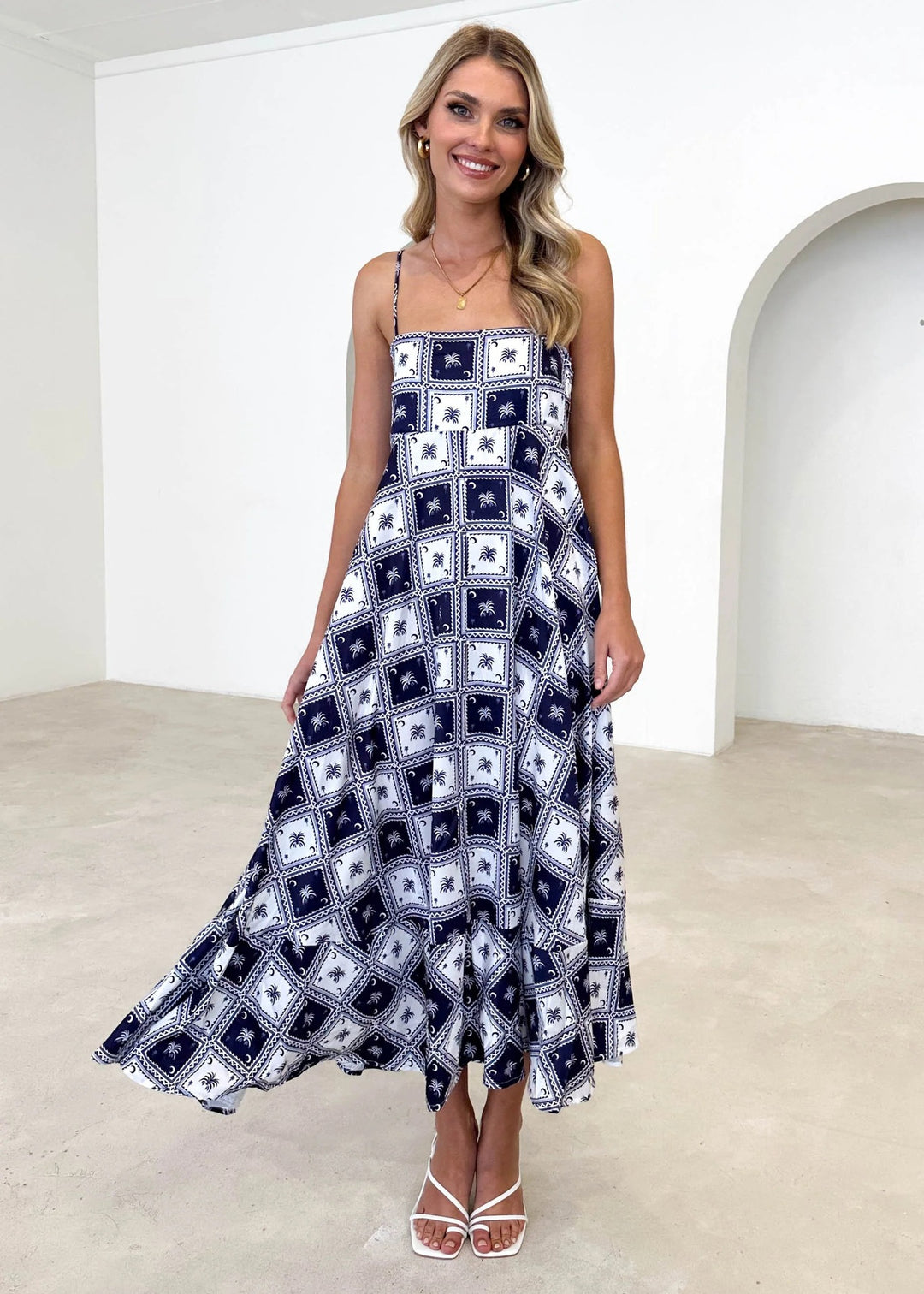 Damen Bohemian Maxikleid mit verspieltem Print und luftiger Silhouette Drune