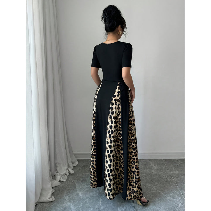 Damen Maxikleid mit elegantem Schnitt und modischem Tiermuster Drune