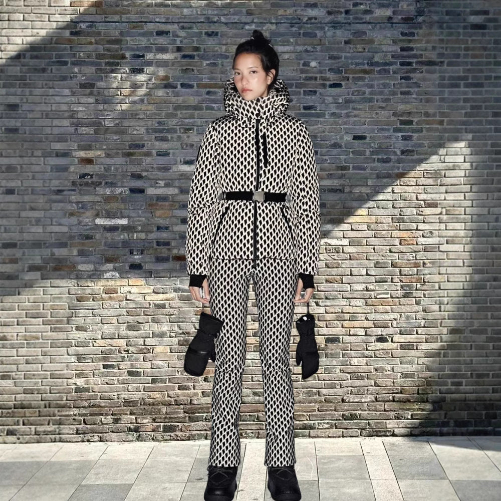 Damen winterliche Funktionsjacke mit hohem Kragen und elastischem Gürtel Drune