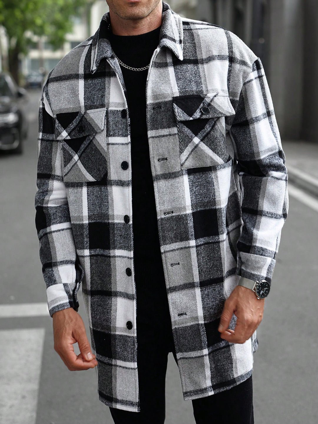 Herren nan kariertes Longline-Überhemd mit aufgesetzten Brusttaschen und Knopfleiste Drune