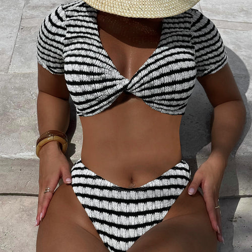 Damen Triangel-Bikini mit Kurzarm-Oberteil Drune