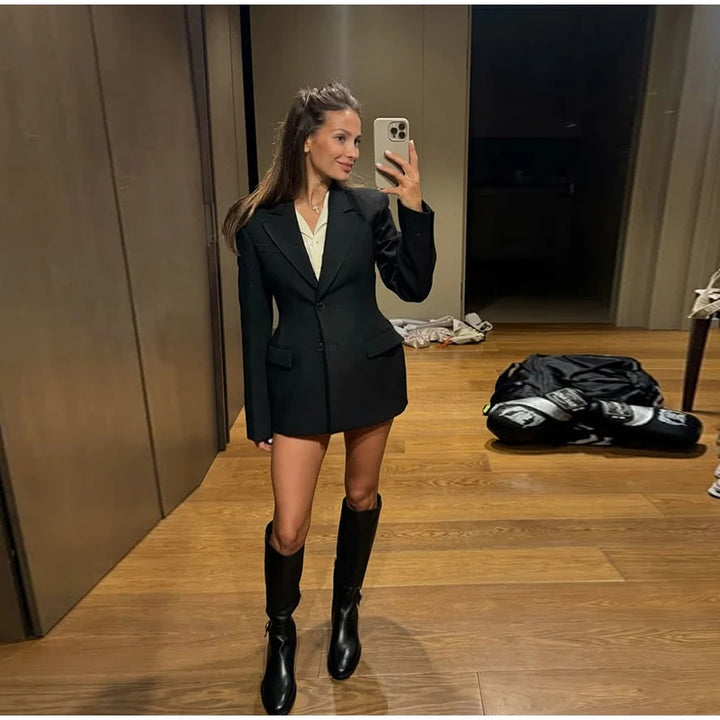 Damen nan taillierter Einreiher-Blazer mit Reverskragen, zweiknopf-Verschluss und Pattentaschen Drune