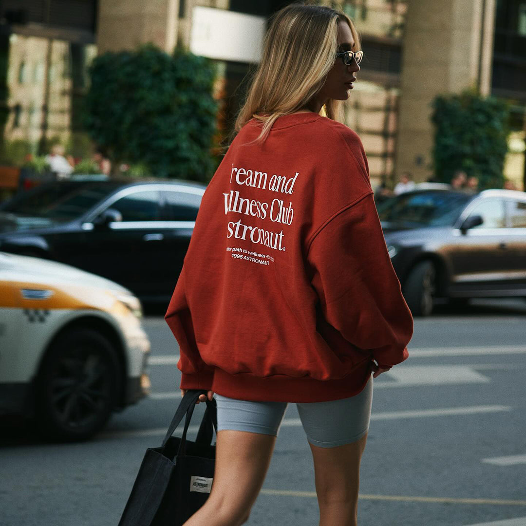 Damen lässiges Sweatshirt mit kreativem Logo-Detail und überschnittenen Schultern Drune