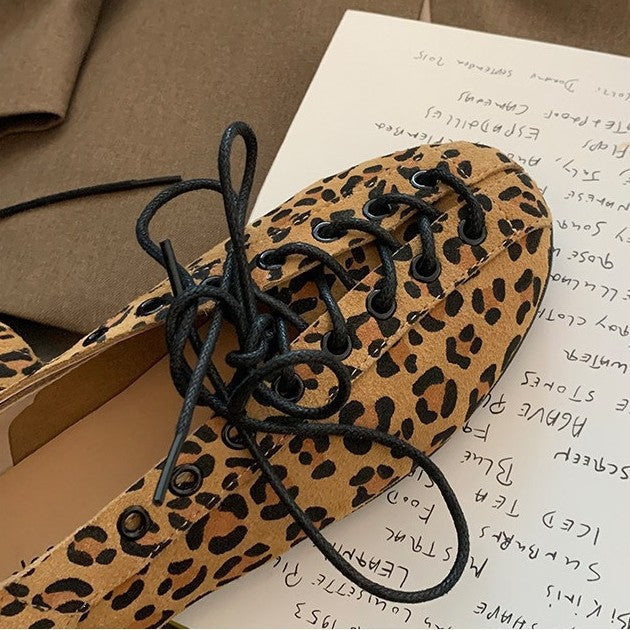 Damen Freizeit-Sneaker aus feinem Leder mit raffiniertem Geflecht Drune