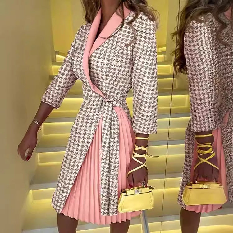 Damen nan Midikleid mit Wickeloptik, plissiertem Rock und tailliertem Gürtel Drune