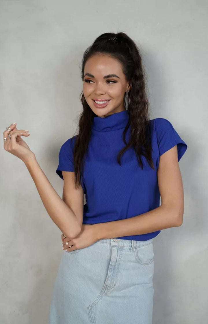 Damen modisches Kurzarm-Shirt mit hochgeschlossenem Kragen und elegantem Schnitt
