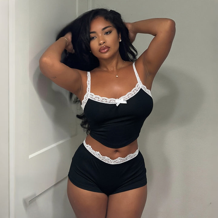 Damen Set aus Spitzen-Top und Shorts Drune