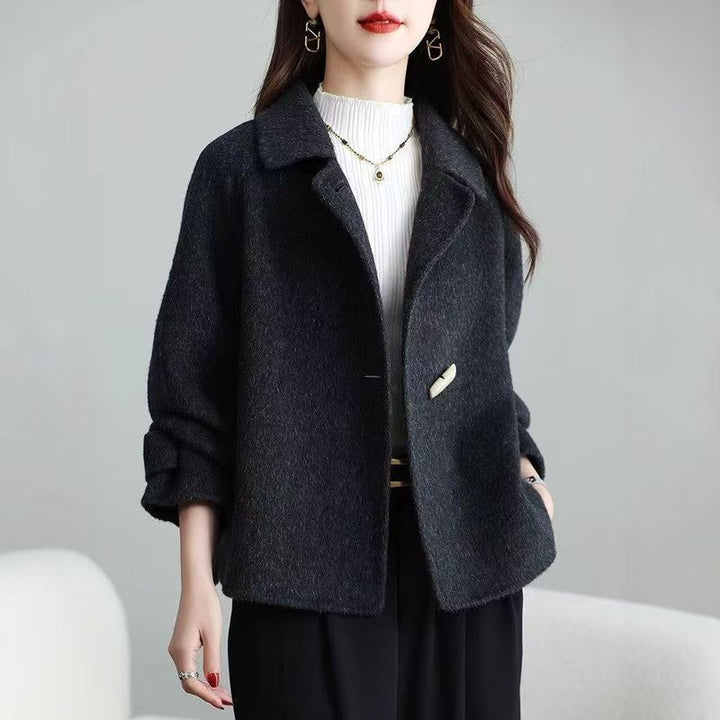 Damen kuschelige Strickjacke mit modernen Knopfdetails Drune