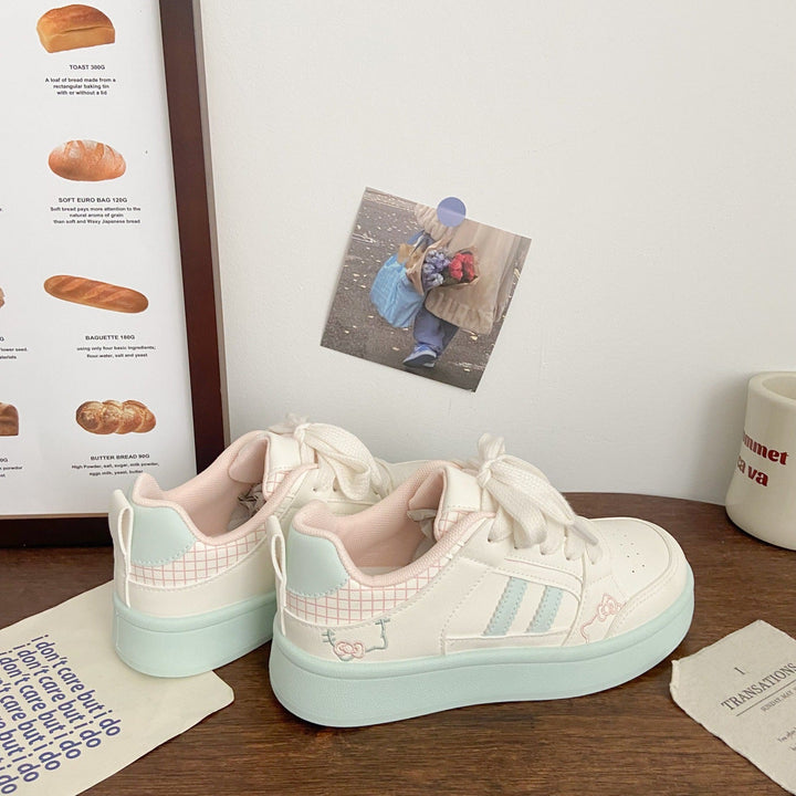 Damen Modische Sneaker mit verspielten Akzenten und rutschfester Sohle Drune