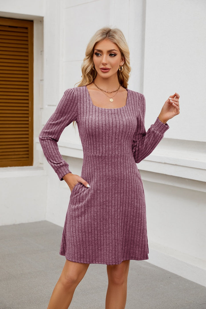 Damen Strickkleid mit Quadrat-Auschnitt und Taschen Drune