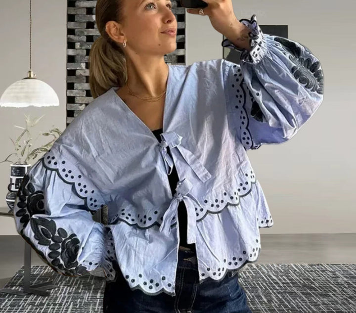 Damen Bluse mit Spitzenaufsatz und lässigem Schnitt Drune
