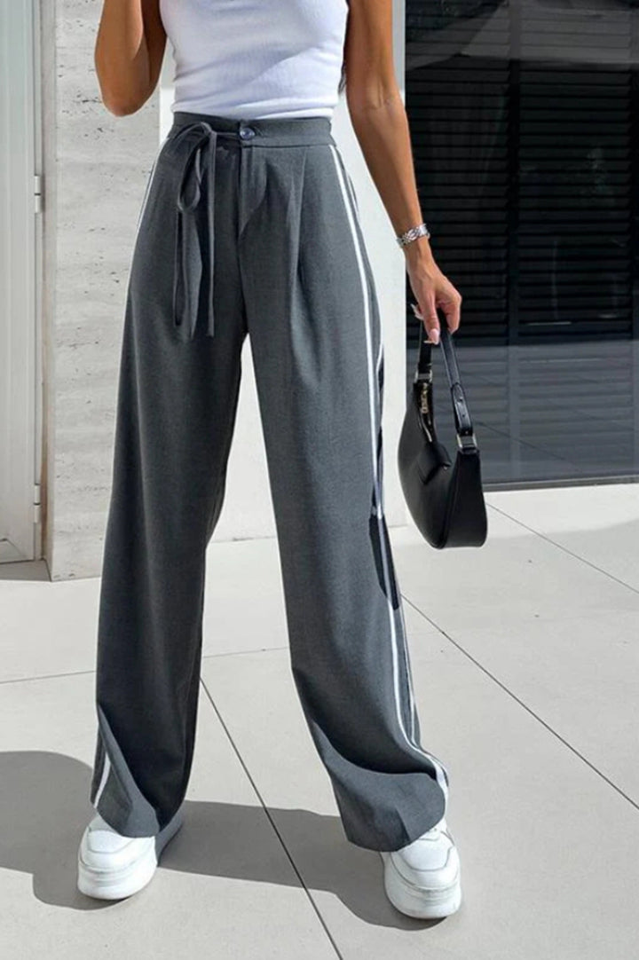 Damen weite Freizeithose mit seitlichen Streifen und Bindegürtel Drune