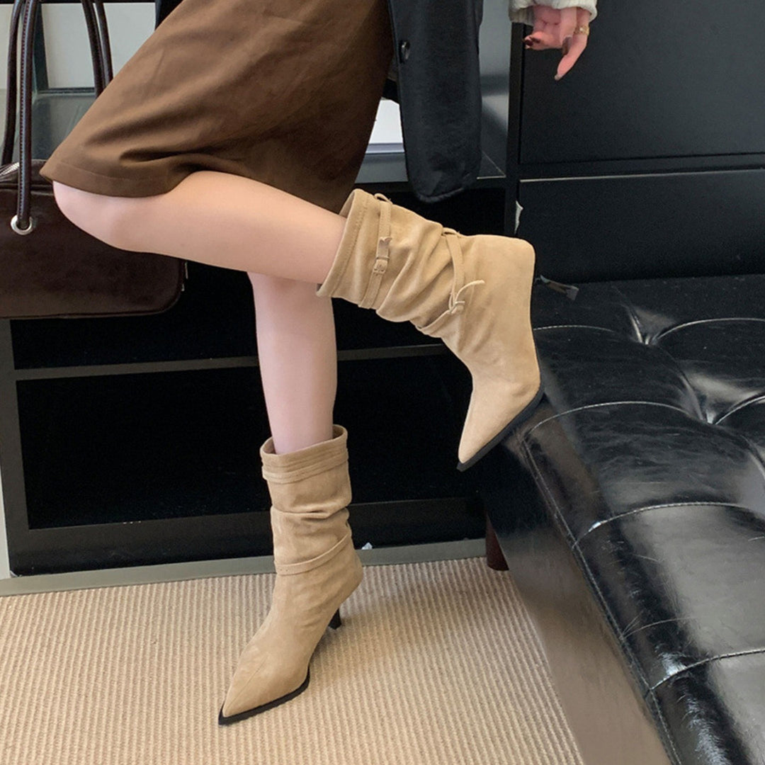 Damen elegante Stiefeletten aus süßem Wildleder mit schickem Falten-Design und kitten Absatz Drune
